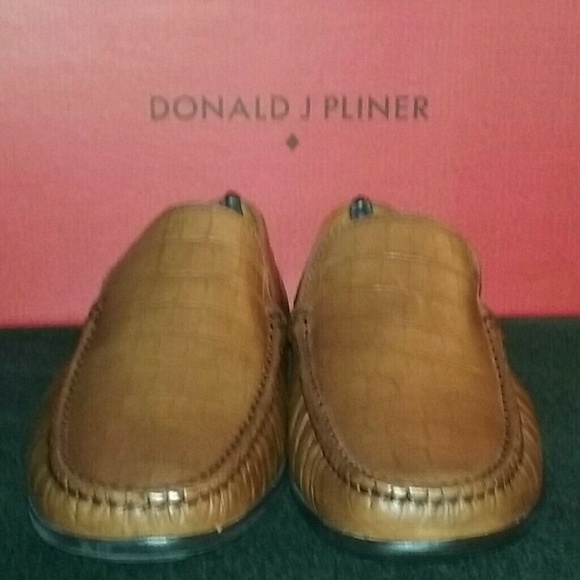 Donald J Pliner Brown Crocco Moccasins 9 NWT - Picture 2 of 8